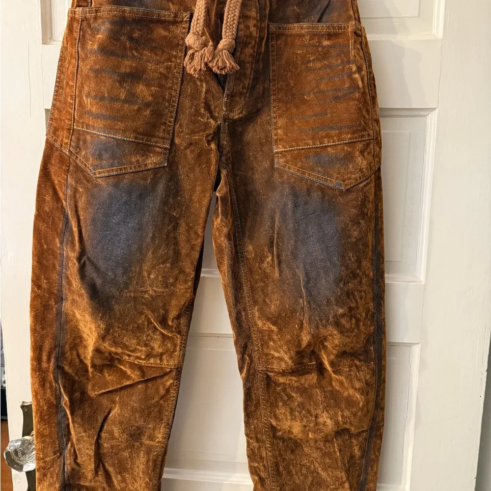 We The Free Moxie Flocked Barrel Jeans - size 24 - Burnt Rust - Picture 4 of 7